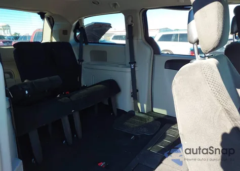 2016 Chrysler Town & Country Touring z USA, uszkodzony, nr VIN 2C4RC1BG7GR252813